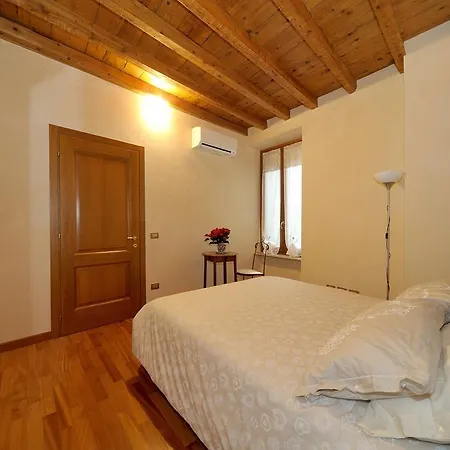 Antico Palazzo Signorile Apartment Salo Exterior photo